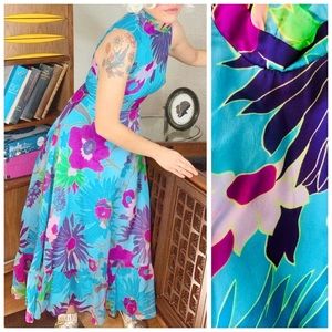 Vintage Hippie Mod Floral Ruffle Neck & Hem Maxi Dress